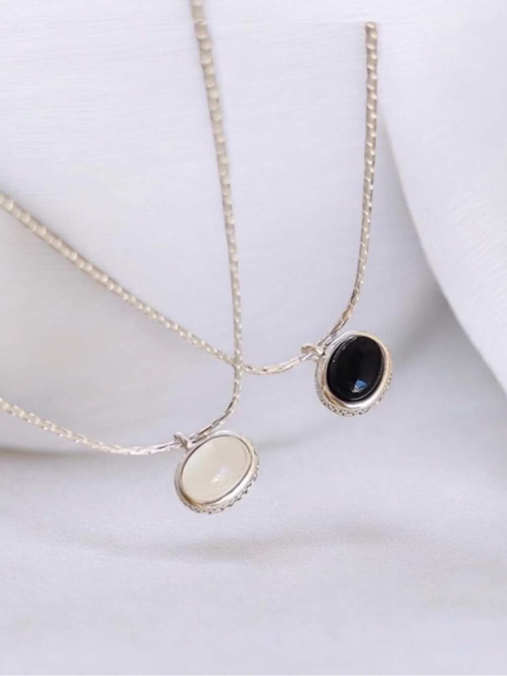 Real Stone Oval Pendant Necklace Onyx or Agate NWT Perfect Gift!!